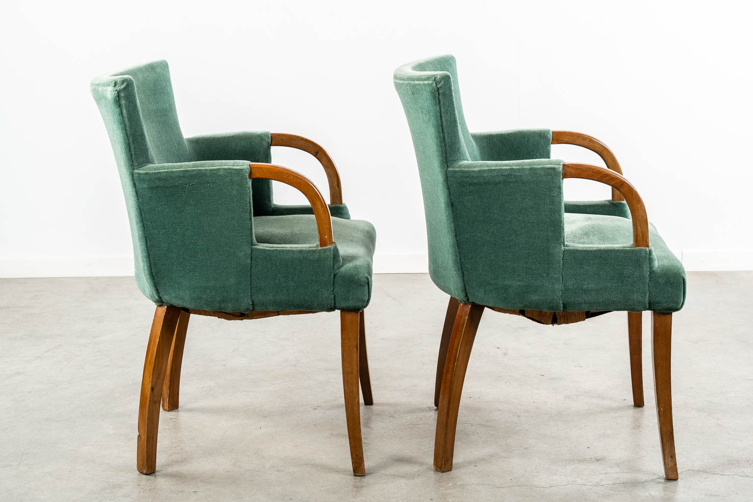 A pair of armchairs, Art Deco. (L:60 x W:55 x H:85 cm)