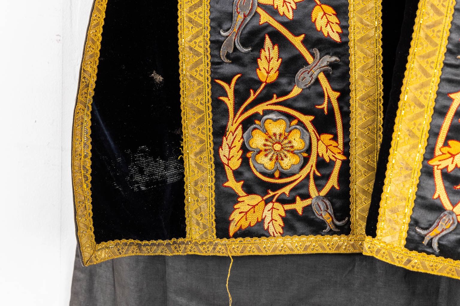 A Cope, Roman Chasuble and Two Dalmatics, stola and maniple. Thick gold and silver brocade emboideries. 