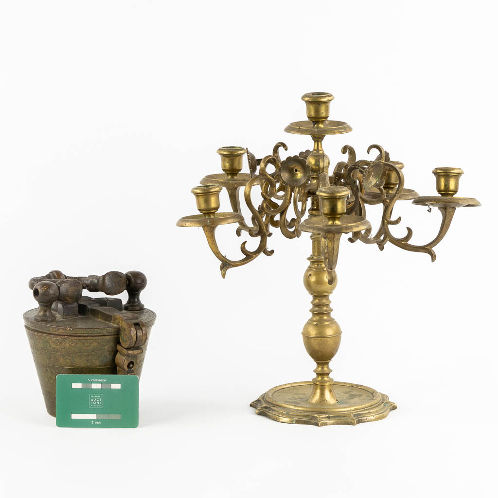 A set of weights, dated 1795. Added an antique candelabra with removeable arms. 19th C. (H:34 cm)