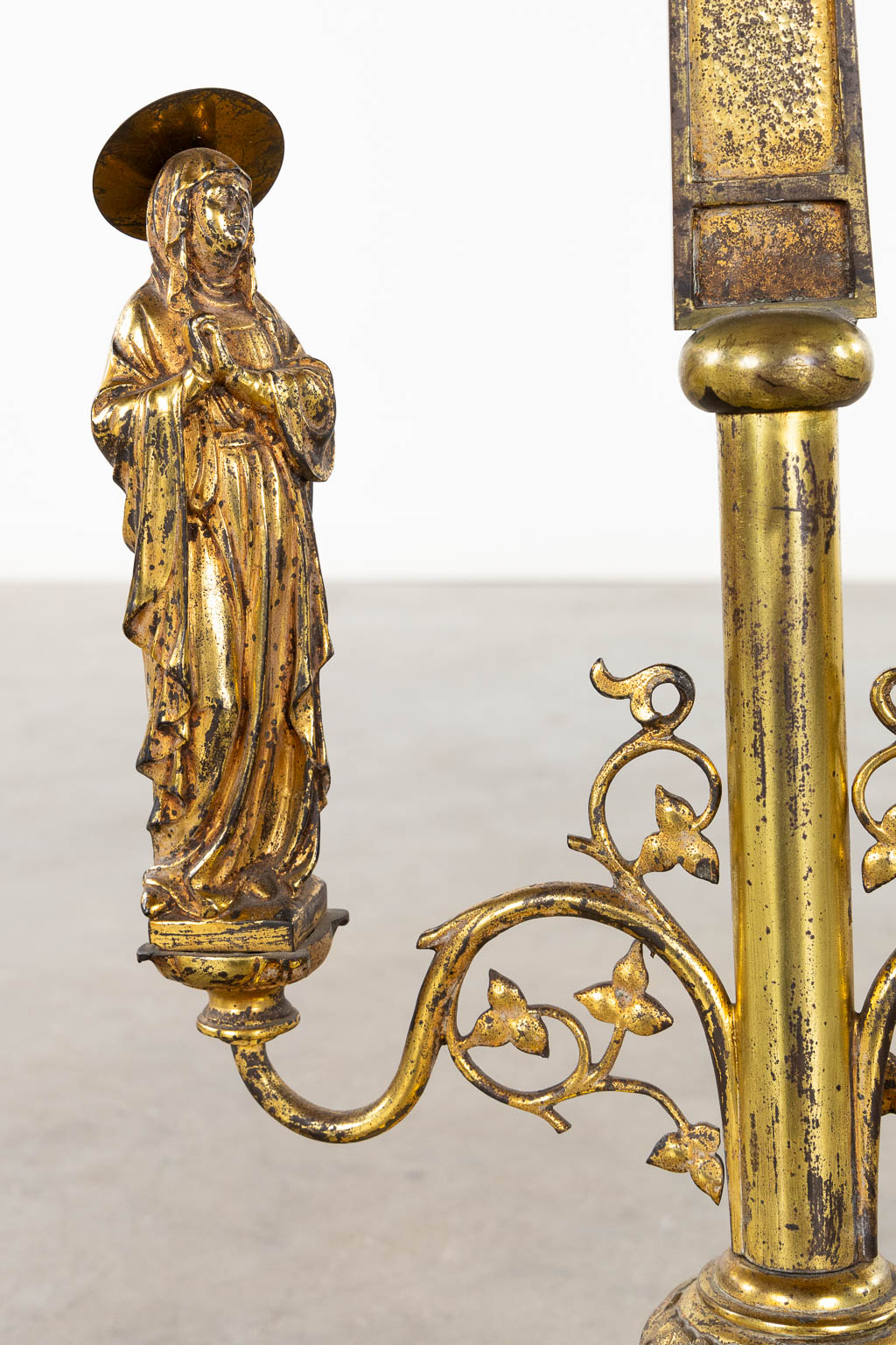 A large Golgotha, brass. Gothic Revival. (L:27 x W:36 x H:81 cm)