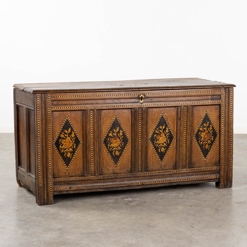 An antique chest with floral marquetry inlay, 18th C. (L:53 x W:124 x H:64 cm)