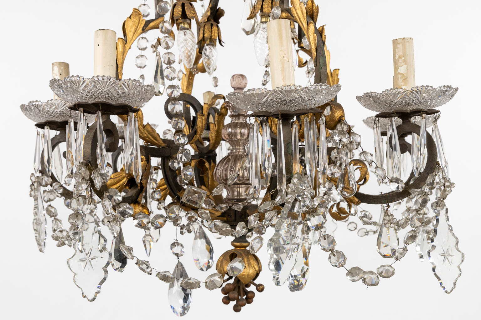 An antique chandelier, metal and cut crystal, Val Saint Lambert. Early 20th C. (H:100 x D:74 cm)