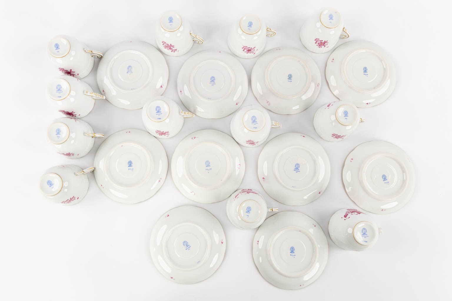 Herend Porcelain, 'Apponyi' an 83-piece hand-painted porcelain dinner service.