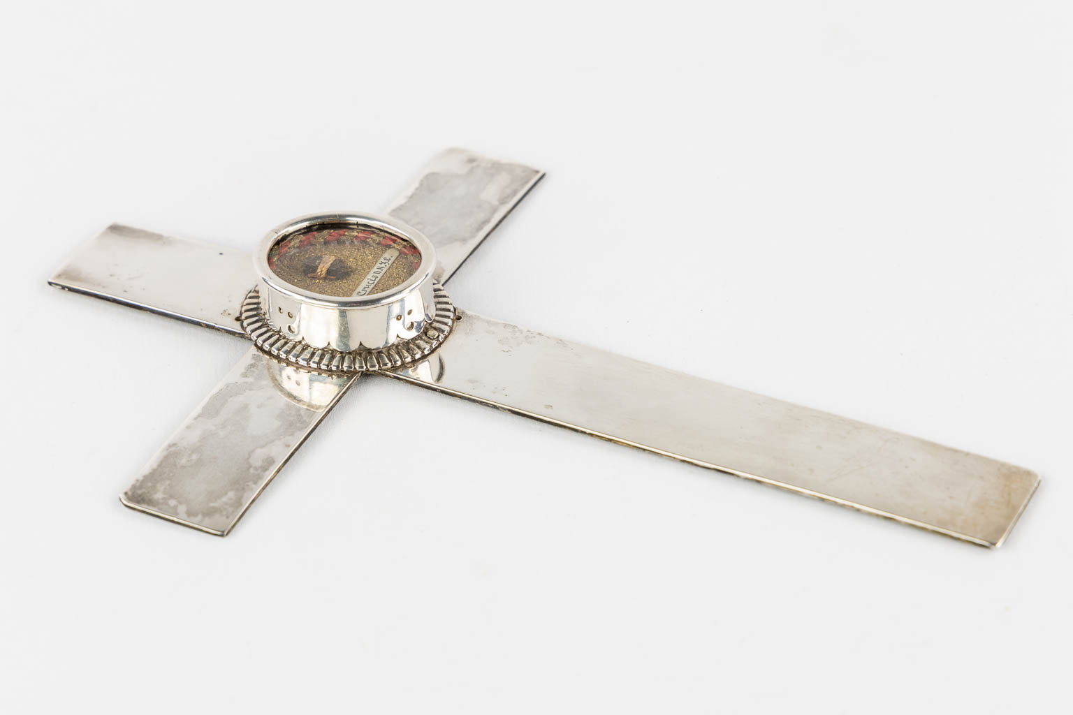 A relic 'S. Cruxis DNJC', The True Cross of Jesus Christ, mounted in a silver holder. 