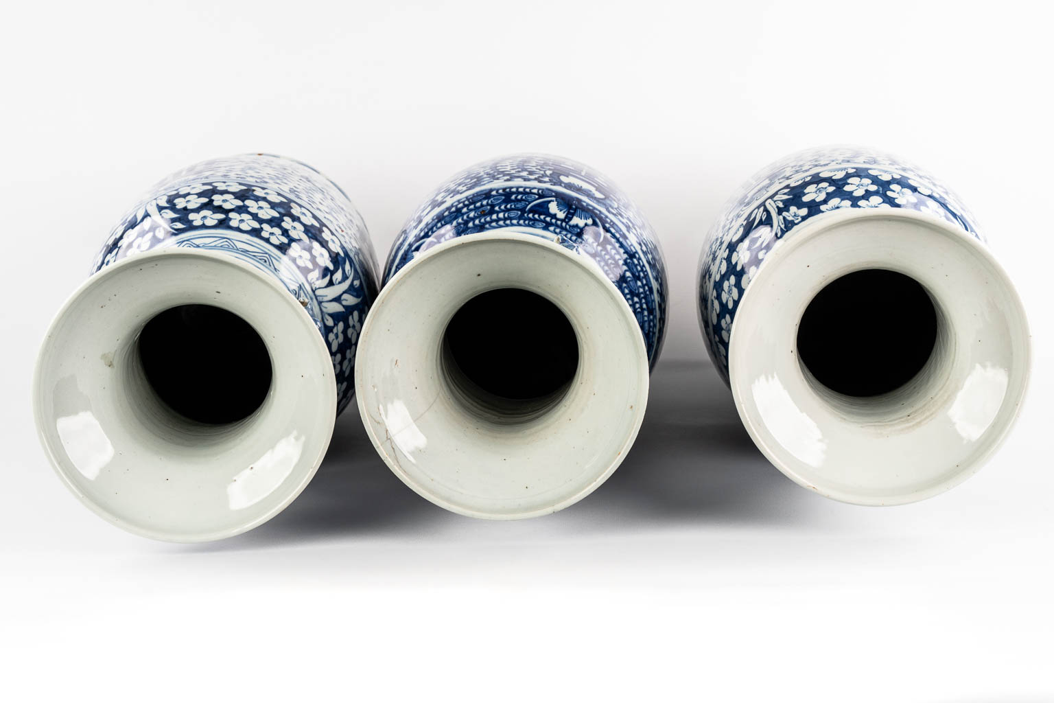 Three Chinese vases with a blue-white decor of happiness. 19th/20th C. 