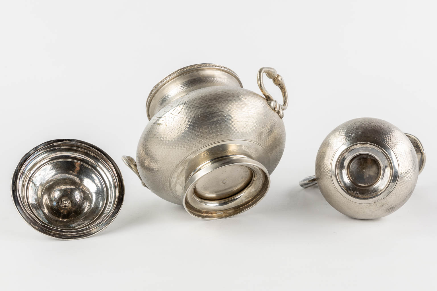 Jean-François VEYRAT (XIX) 'Four piece coffee and tea service, silver'. 1,796kg. (H:26 cm)