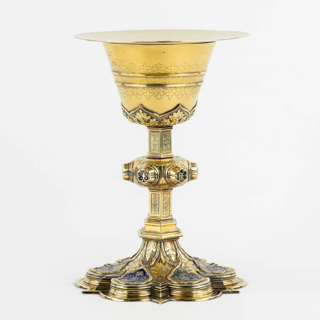 Joannes VAN DAMME (1798-1869) 'Chalice' silver with enamel. Gothic Revival, Bruges. 1855. (H:24,5 x D:17,5 cm)