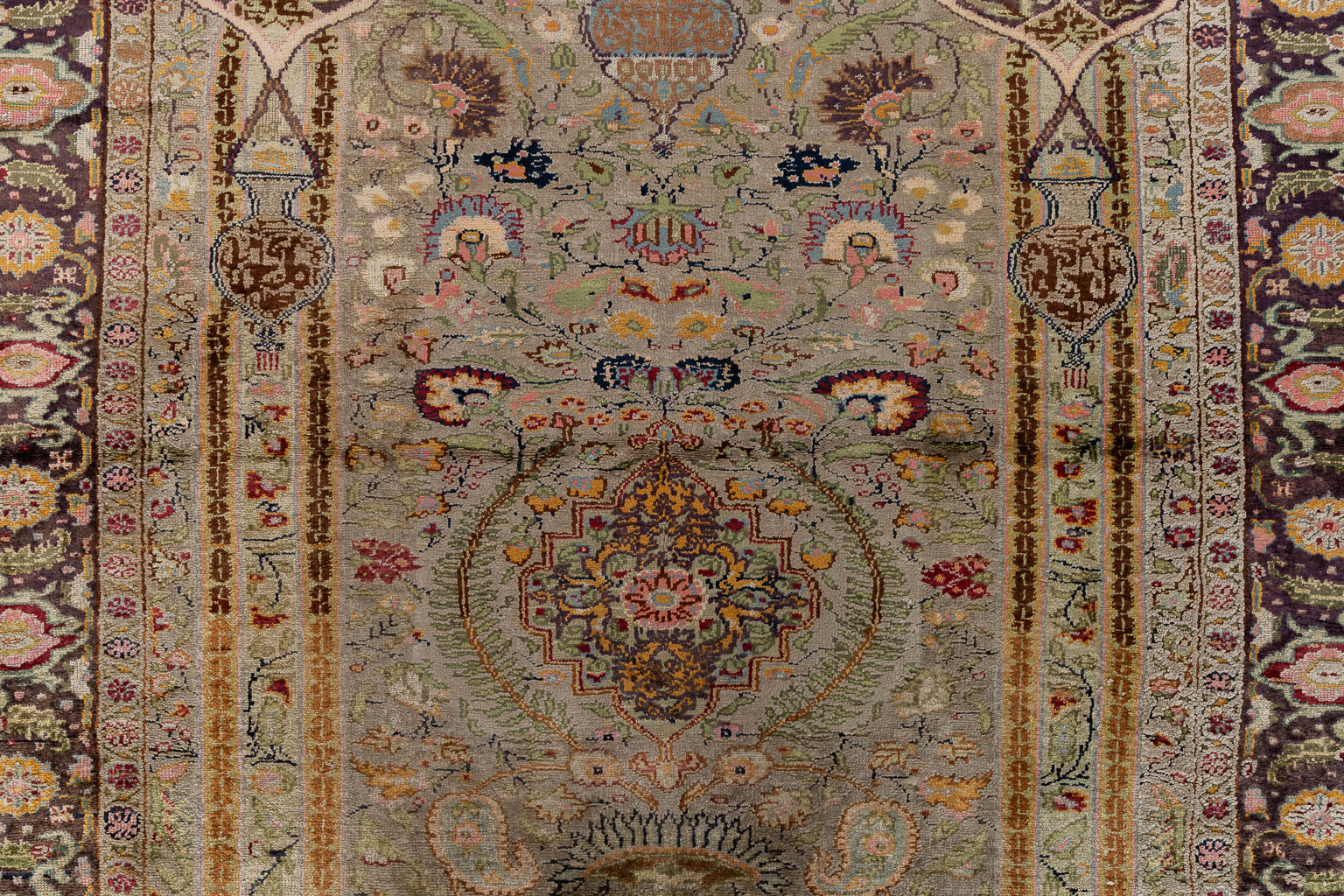 An Oriental hand-made prayer rug, Isfahan/Isphahan.