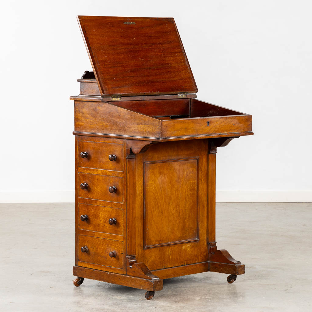 An antique and elegant Davenport desk, leather and wood, 19th C. (L:54 x W:56 x H:90 cm)