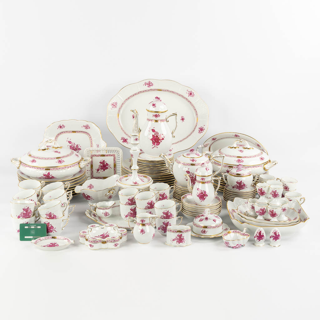 Herend Porcelain, 'Apponyi' an 83-piece hand-painted porcelain dinner service.