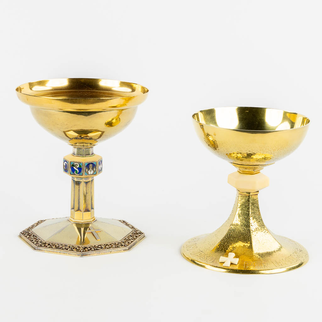 Two gold-plated ciboria, Art Deco. One with enamel plaques of Jesus Christ and animals. (H:16,5 x D:15 cm)