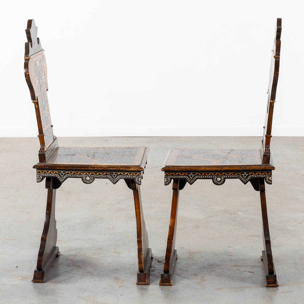 A Syrian table with two matching chairs, Marquetry and copper inlay, 19th C. (L:87 x W:121 x H:80 cm)