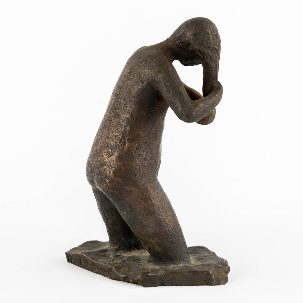 Geo VINDEVOGEL (1923-1977) 'Bathing' patinated bronze.