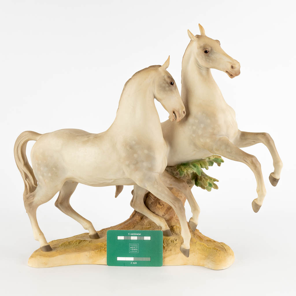 Hans ACHTZIGER (1918-2003) two running horses, bisque porcelain for Hutschenreuther. 20th C. (L:20 x W:41 x H:36 cm)