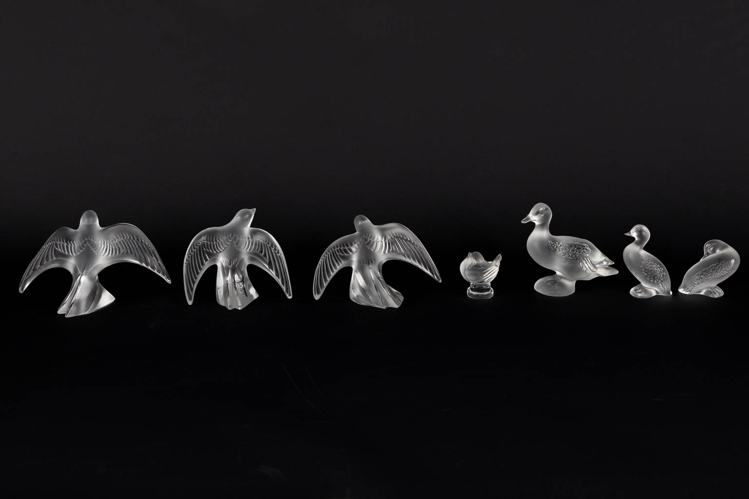 Lalique France, 11 birds and ducks, crystal. (W:14,5 x H:8,5 cm)