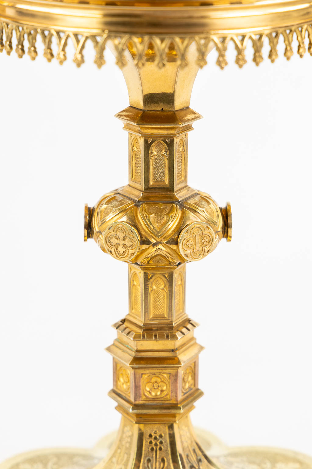 A Tower Montrance on a six-lobed base, Gothic Revival, 19th C. (L:18 x W:26 x H:70 cm)