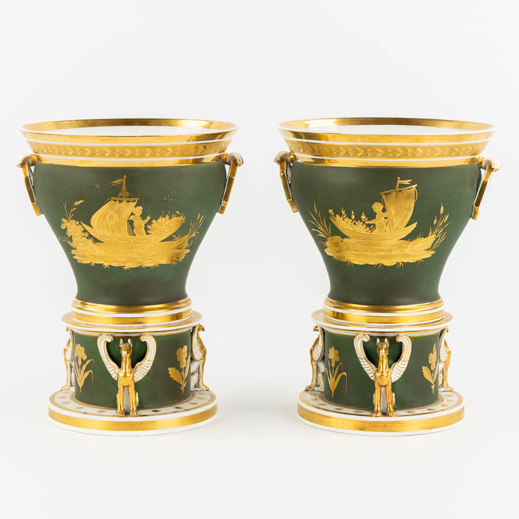 Fleury à Paris, a pair of porcelain cache-pots, Empire. 19th C. (H:27 x D:21 cm)