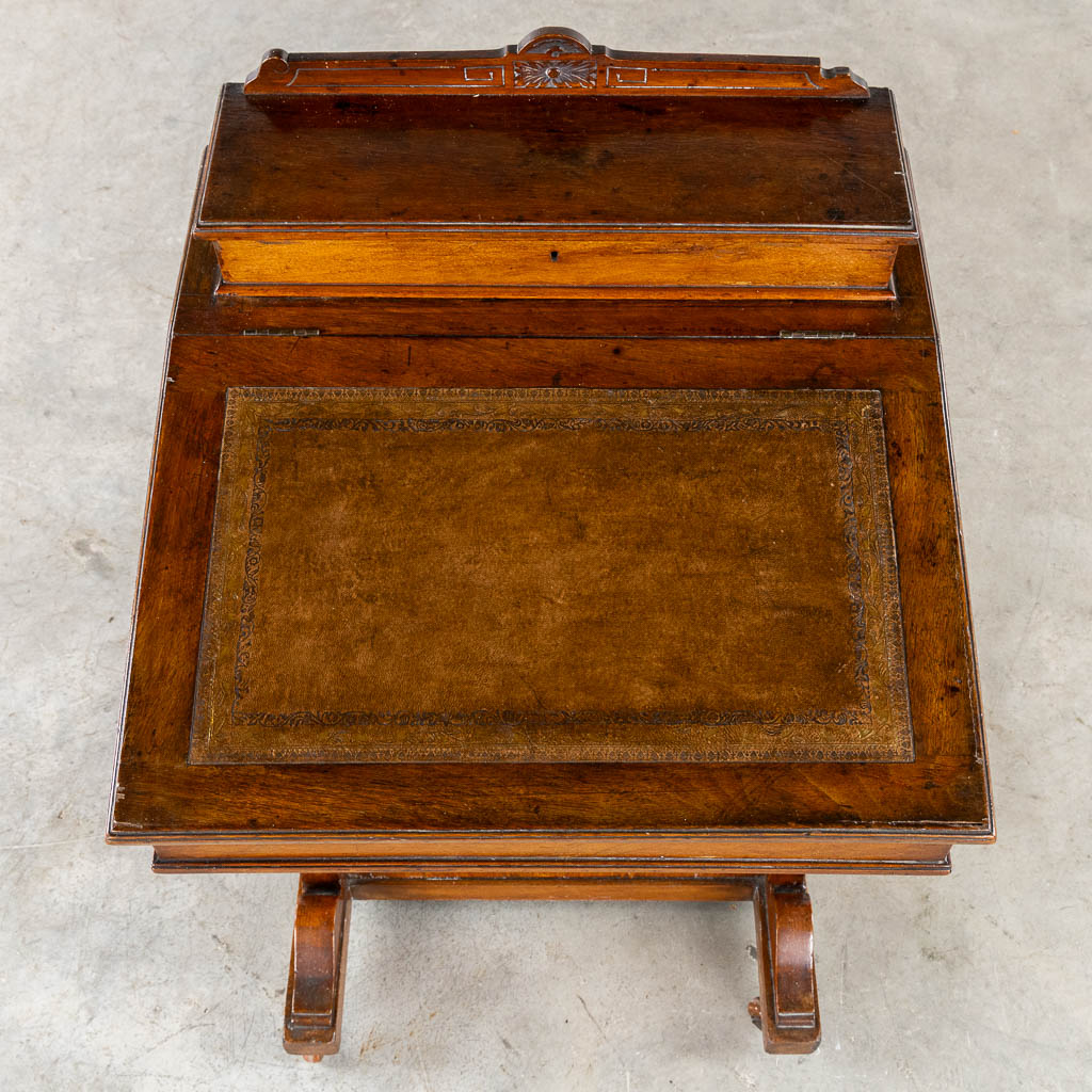 An antique and elegant Davenport desk, leather and wood, 19th C. (L:54 x W:56 x H:90 cm)