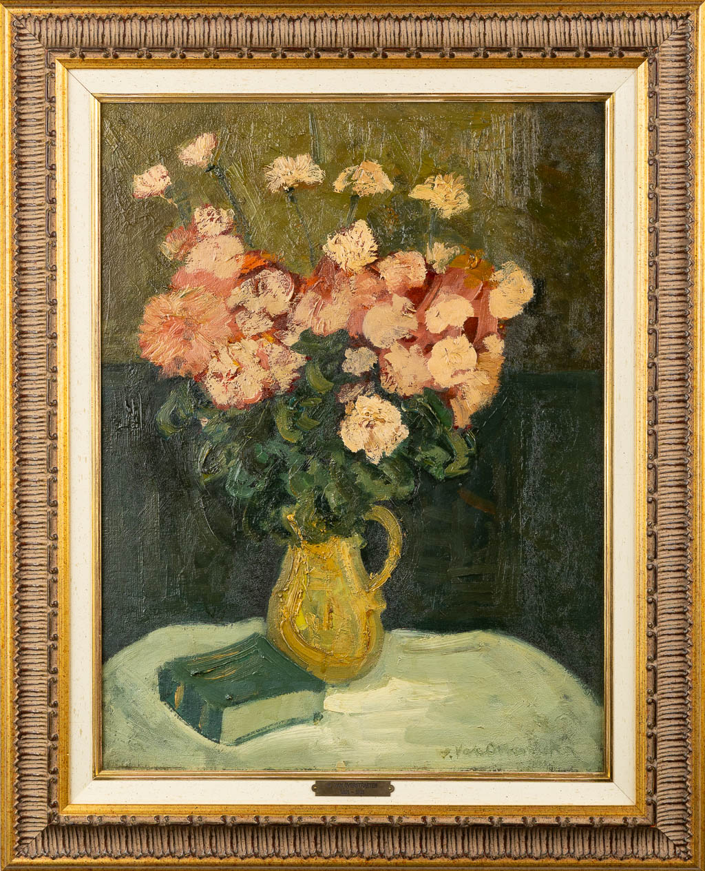  War VAN OVERSTRAETEN (1891-1981) 'Flower still-life'