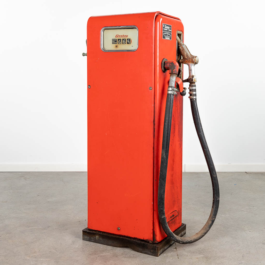 Gasboy, a vintage gasoline pump, circa 1960. (L: 34 x W: 58 x H: 112 cm)