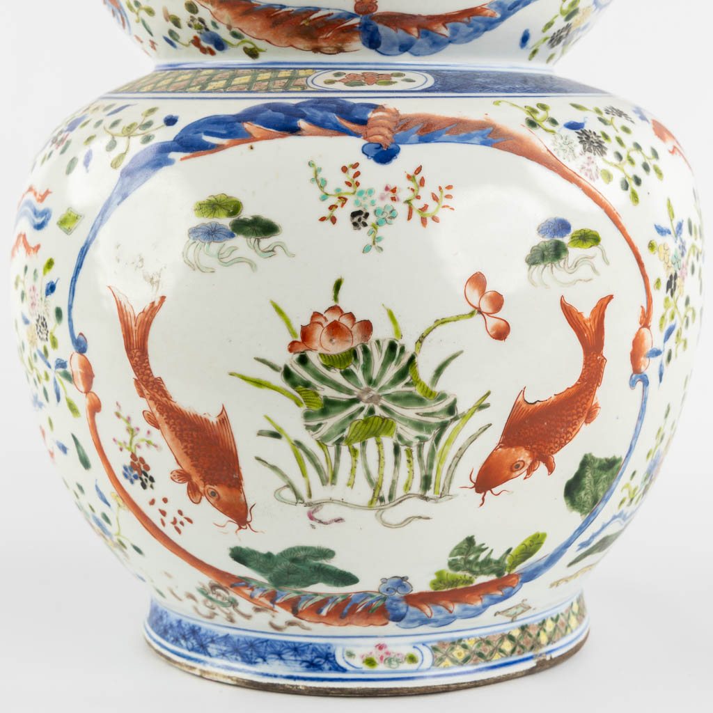 Een Chinese driedubbele kalebas, Wuchai vaas. Fauna & Flora, Antiquiteiten. (H:68 x D:27 cm)