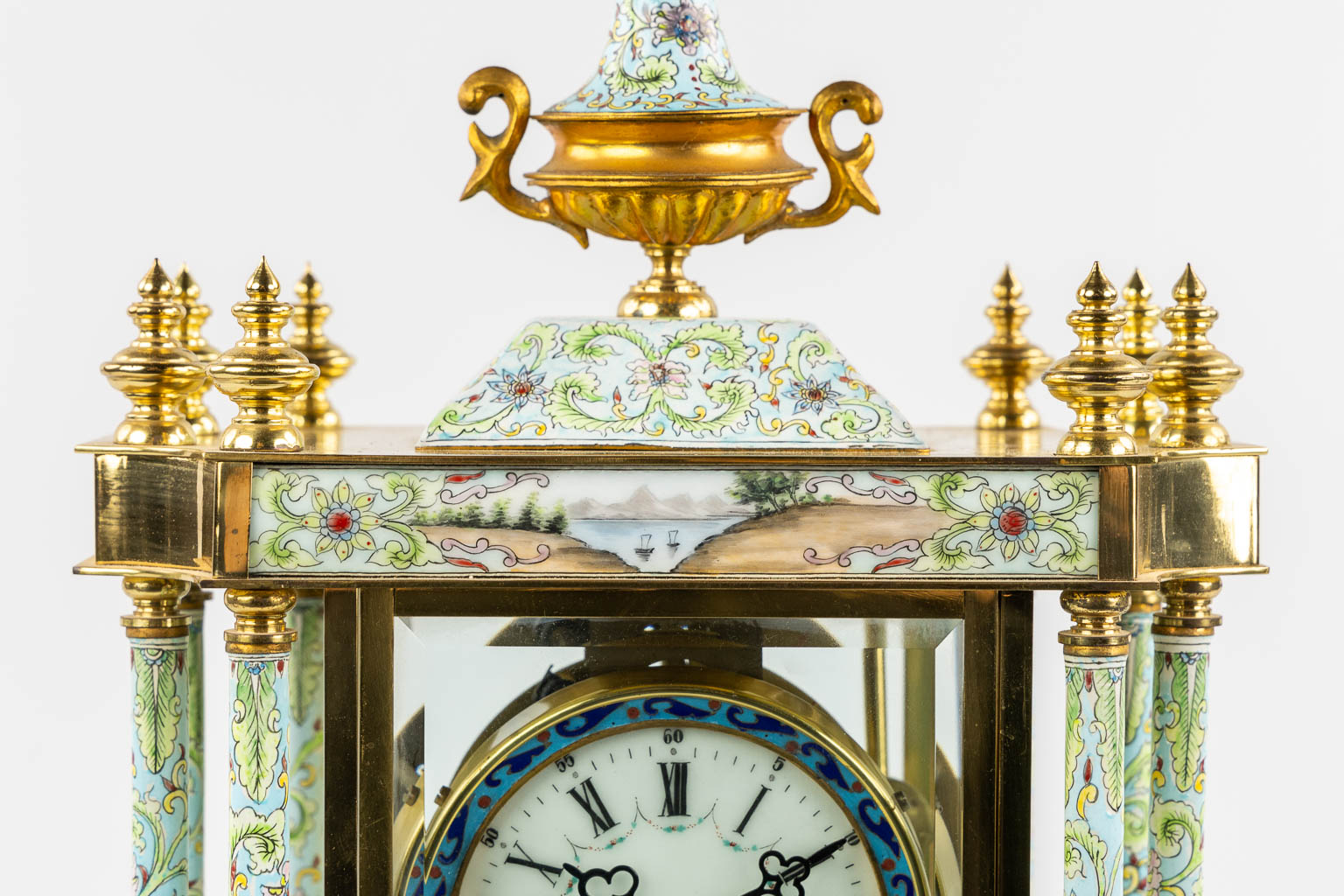 A brass and cloisonné enamel mantle clock, 20th C.