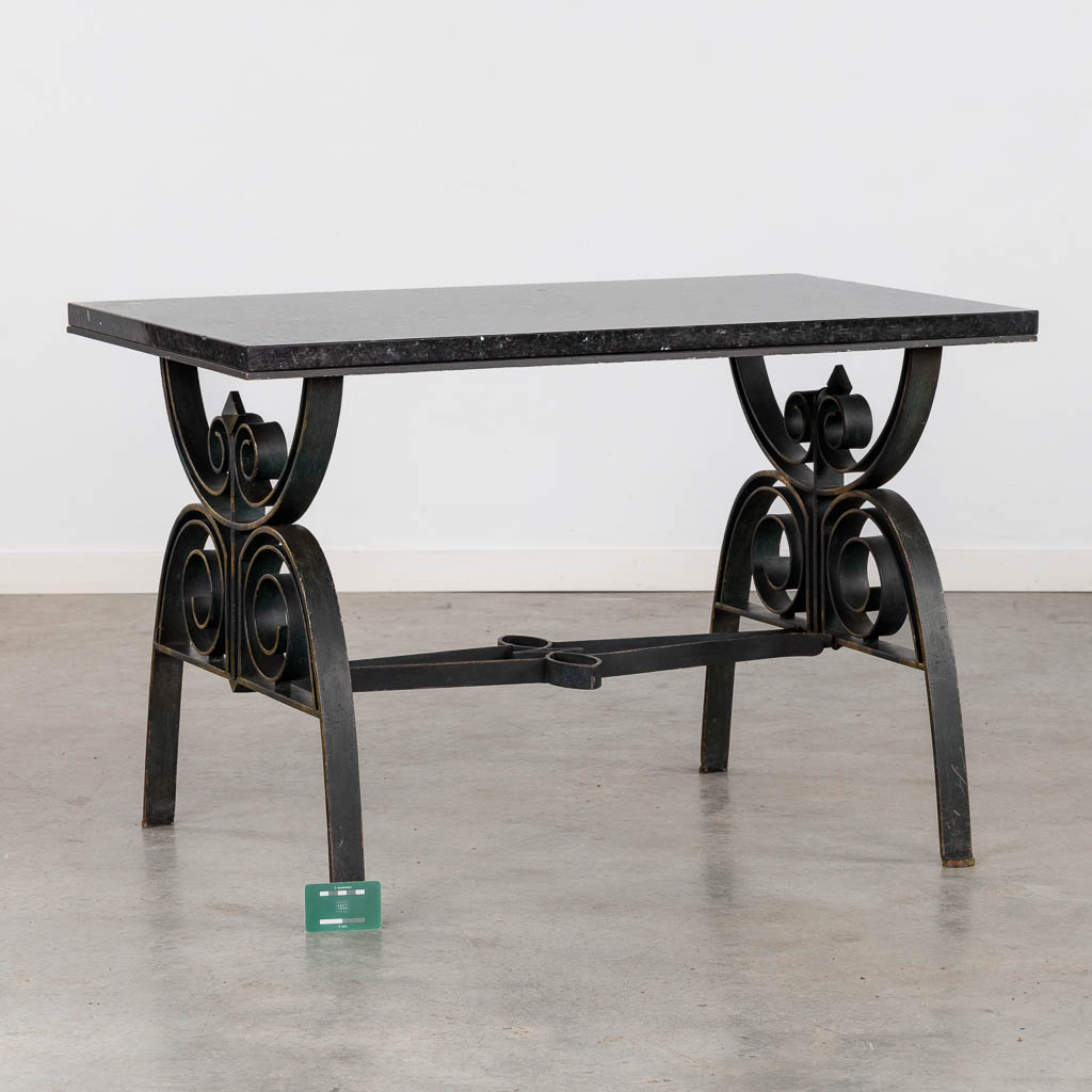 A vintage coffee table, wrought iron with a black marble top. Circa 1970. (L:62 x W:100 x H:65 cm)