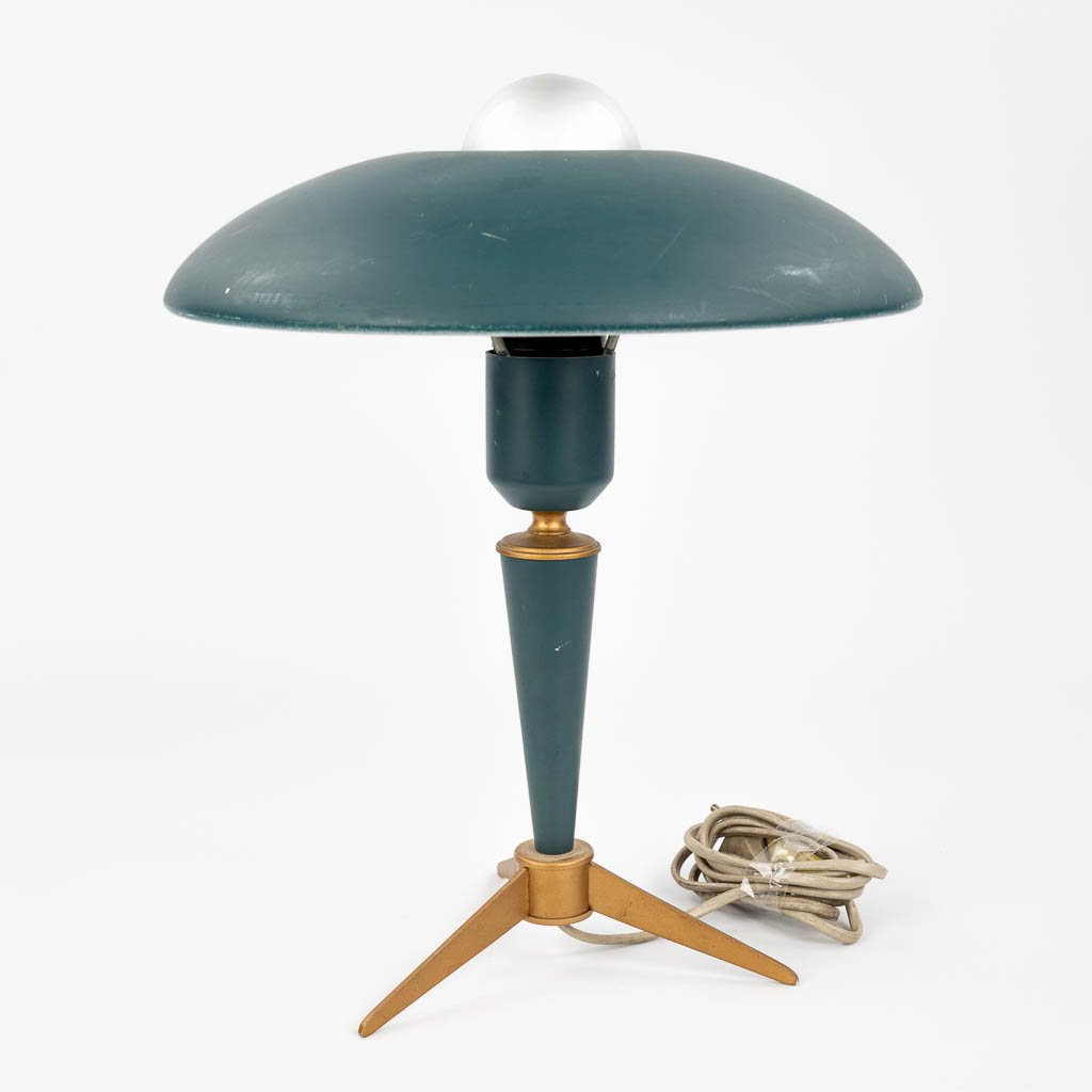 Louis Christian KALFF (1897-1976) een mid-century tafellamp voor Philips. (33 x 28,5cm)