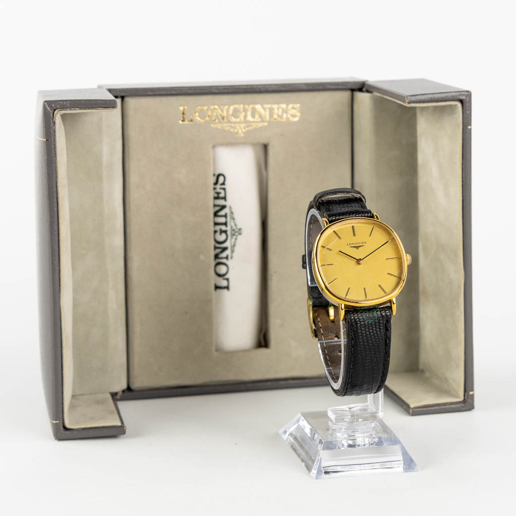 Longines en Omega Deville, twee polsuurwerken. (W:3,2 cm)