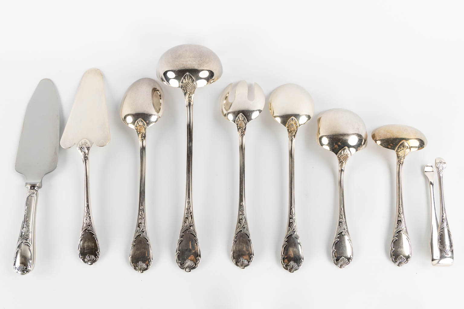 Christofle Marly, a 168-piece silver-plated cutlery. (L:28,5 cm)