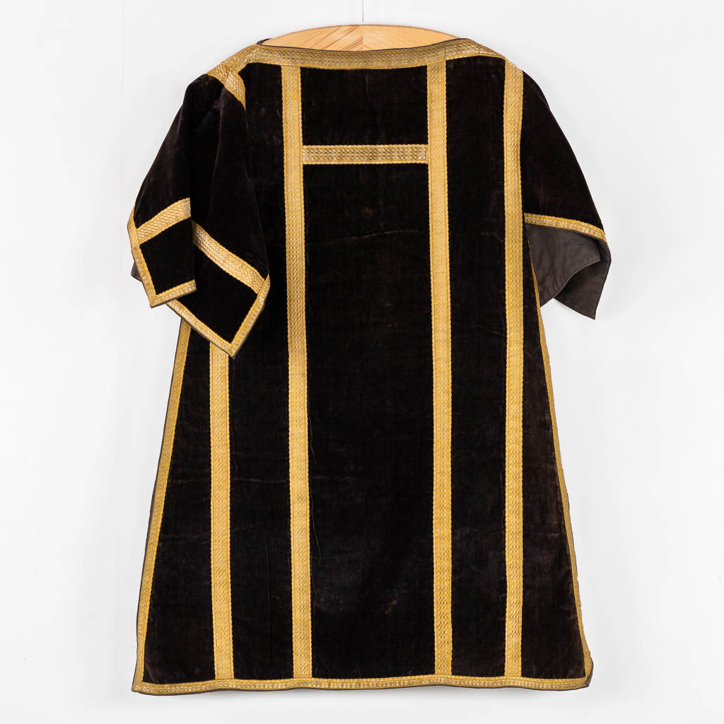 A Cope, Roman Chasuble, Dalmatic and Stola/Maniple, thick gold thread embroideries. 