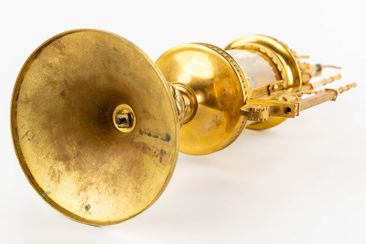 A tower monstrance, gilt brass, Gothic Revival. 19th C. (L:15 x W:20 x H:58 cm)