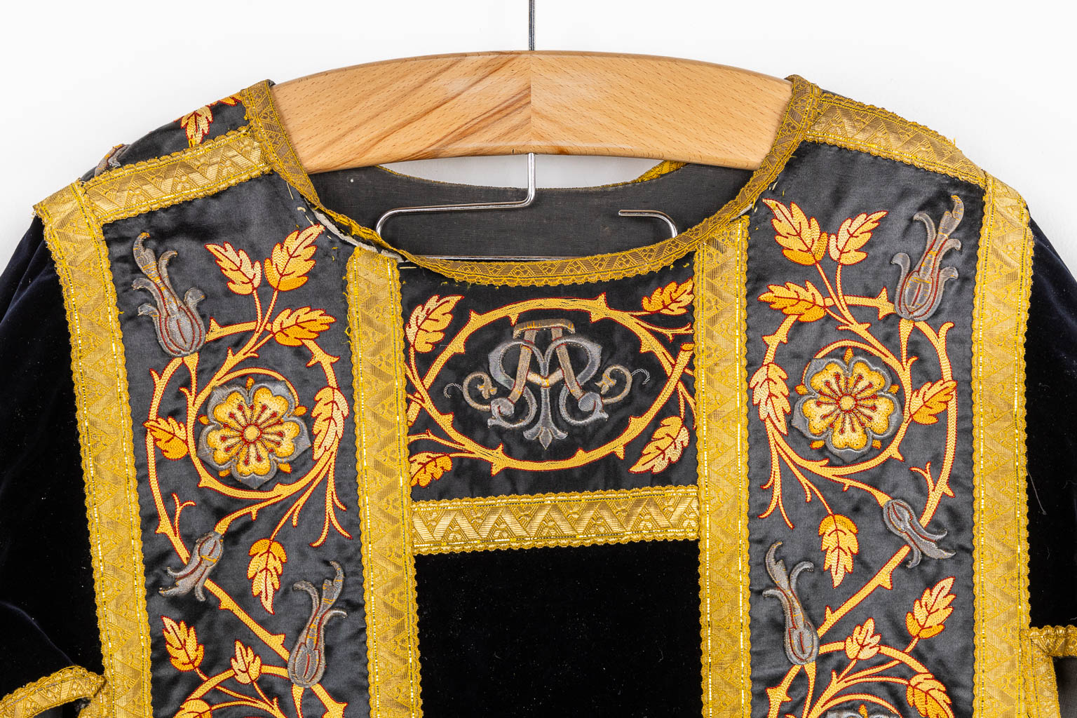 A Cope, Roman Chasuble and Two Dalmatics, stola and maniple. Thick gold and silver brocade emboideries. 