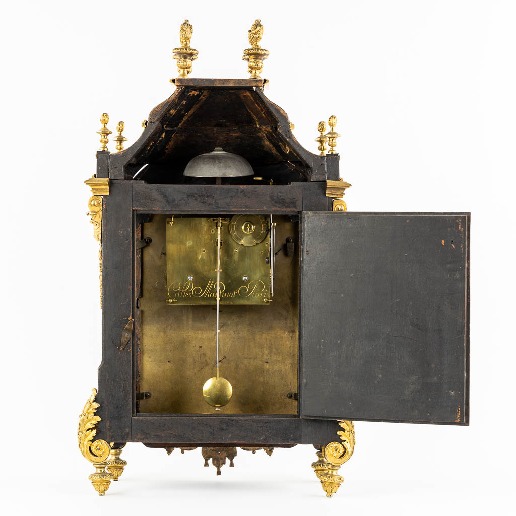 Gilles Martinot à Paris, a 'Religieuse' mantle clock, gilt bronze and Boule marquetry. 17th/18th C.