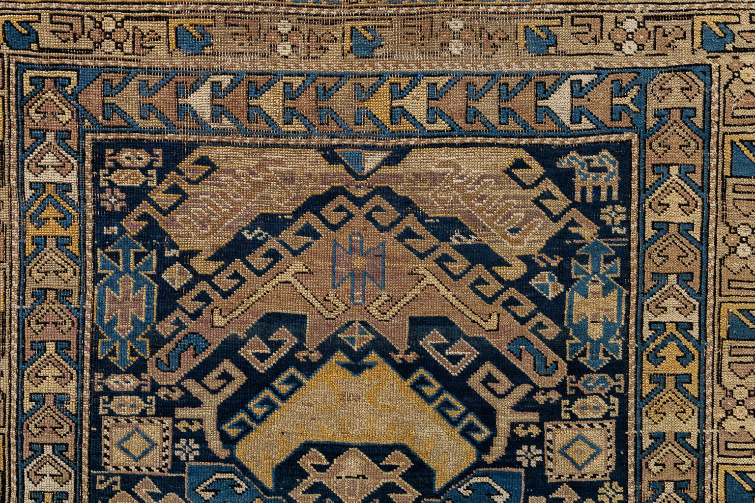 An Oriental hand-made carpet, Caucasian. (W:160 x H:318 cm)