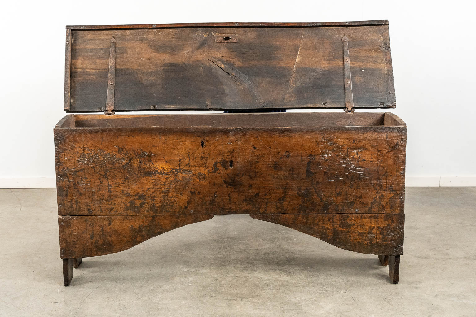 An antique Chest, sculptured oak, Flanders/The Low Countries, 17th C. 