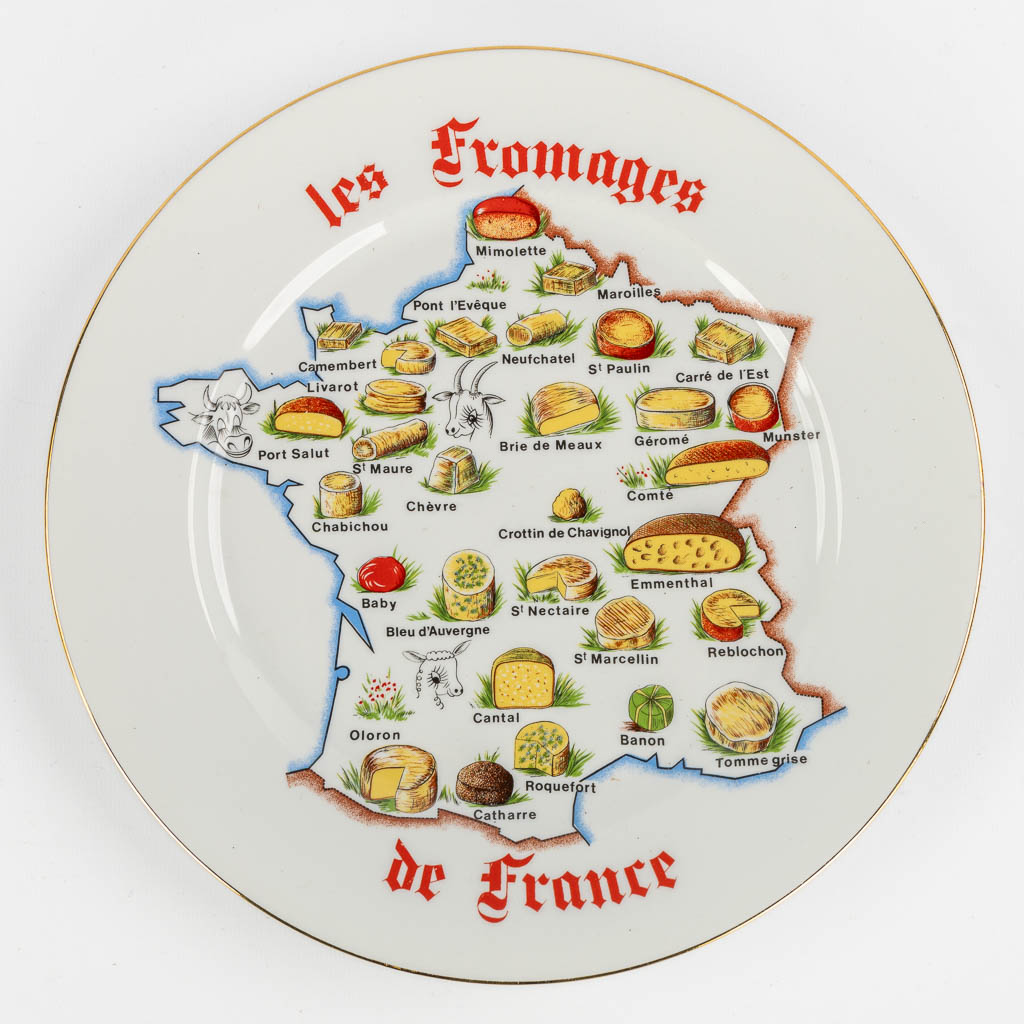 Limoges, a collection of fish-, cheese- and dinner plates. Porcelain. (L:31 x W:39 cm)