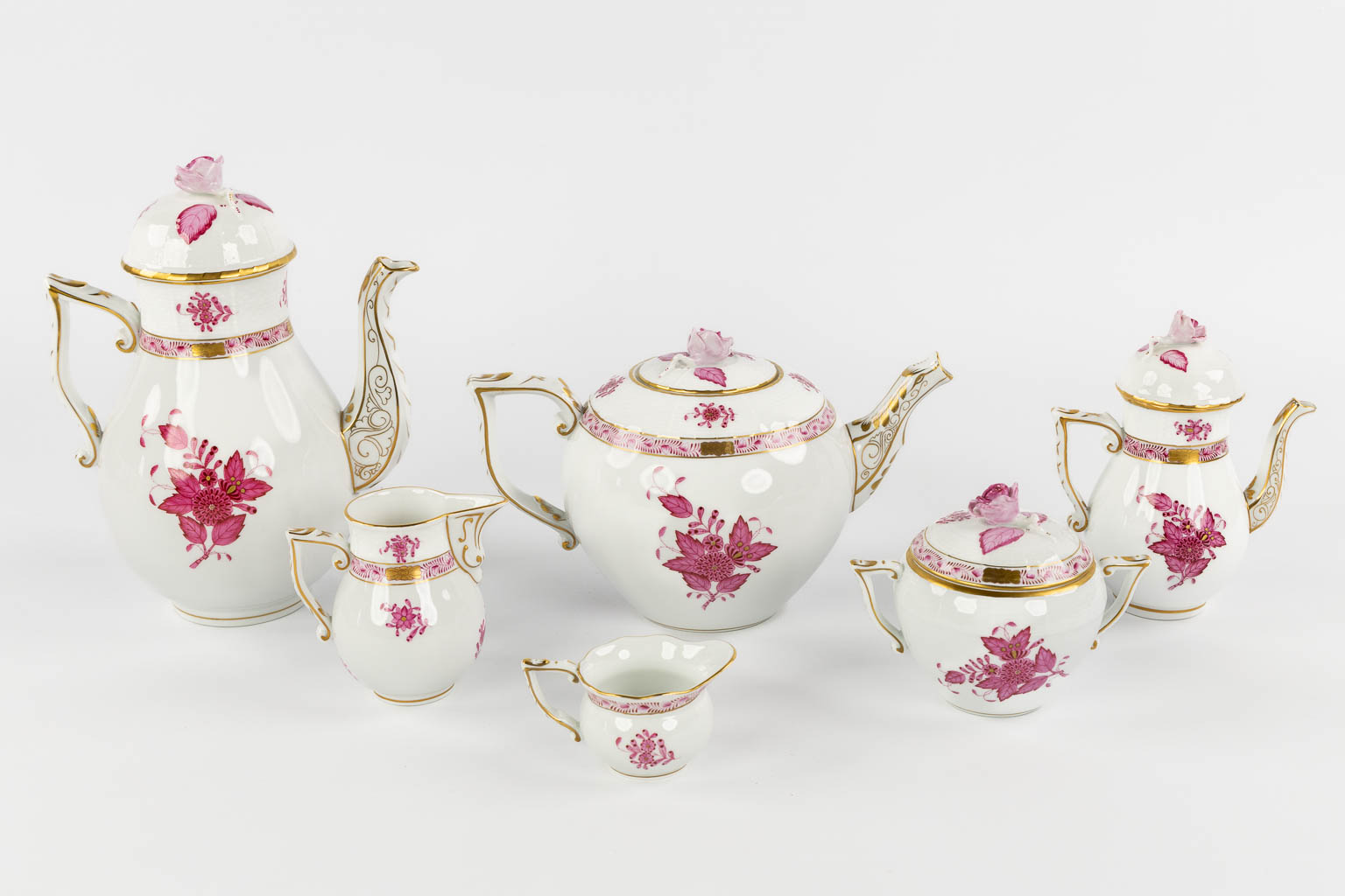 Herend Porcelain, 'Apponyi' an 83-piece hand-painted porcelain dinner service.