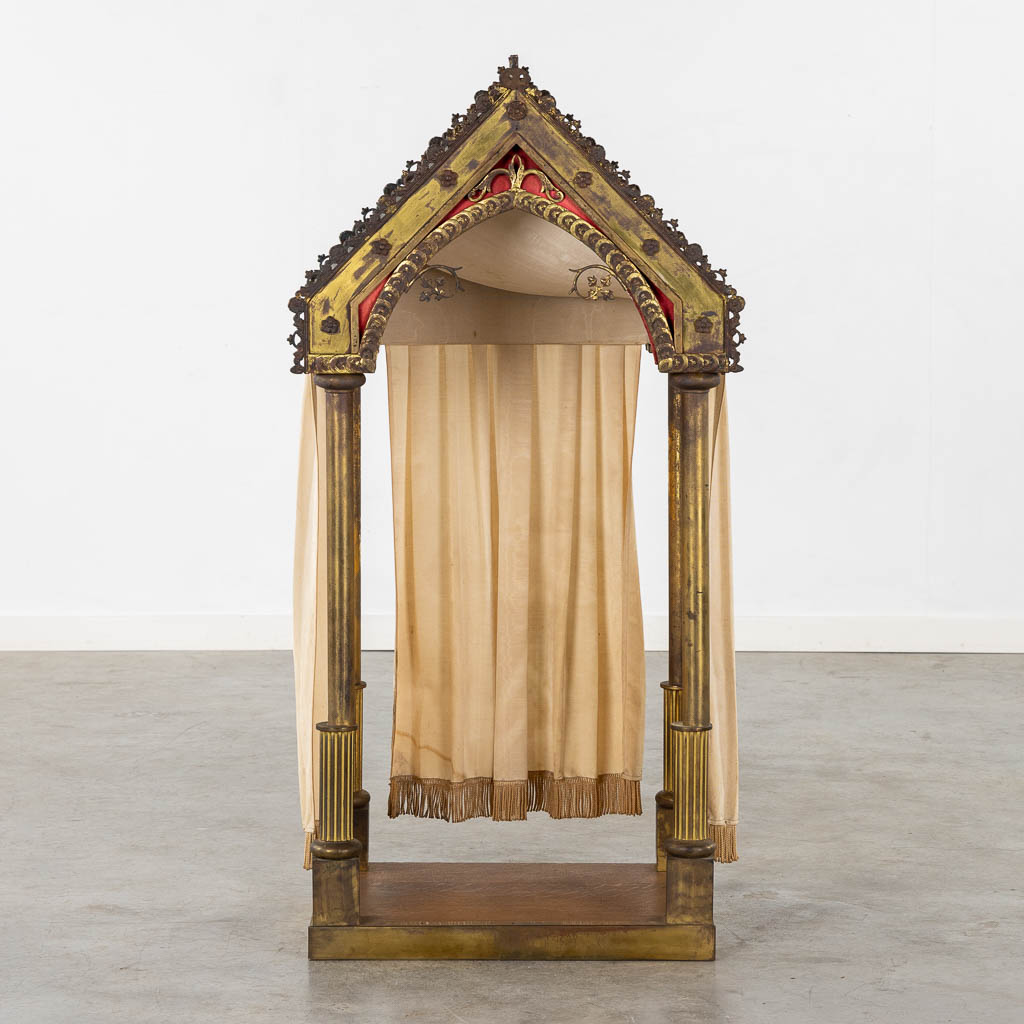 A brass shrine in a Gothic Revival style. Circa 1900. (L:41 x W:58 x H:114 cm)