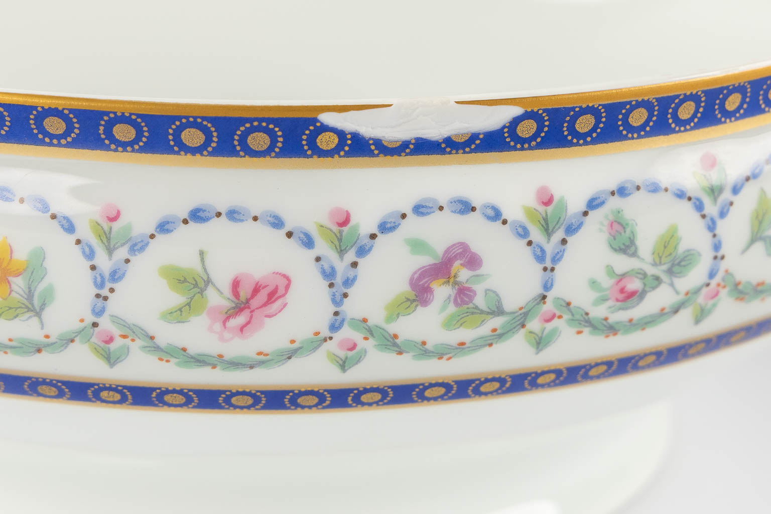 Limoges Haviland, 'Etoiles' een groot dineer en koffieservies. 71 stuks.