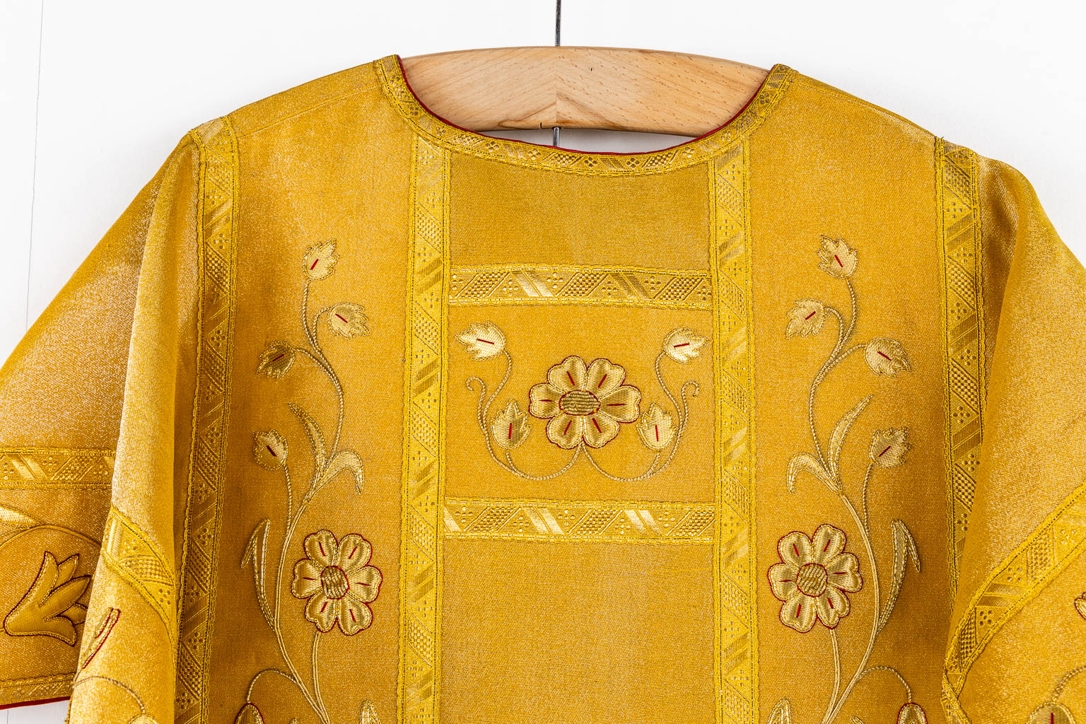 A pair of Dalmatics and three Roman Chasubles, Thick Gold Thread and embroideries.