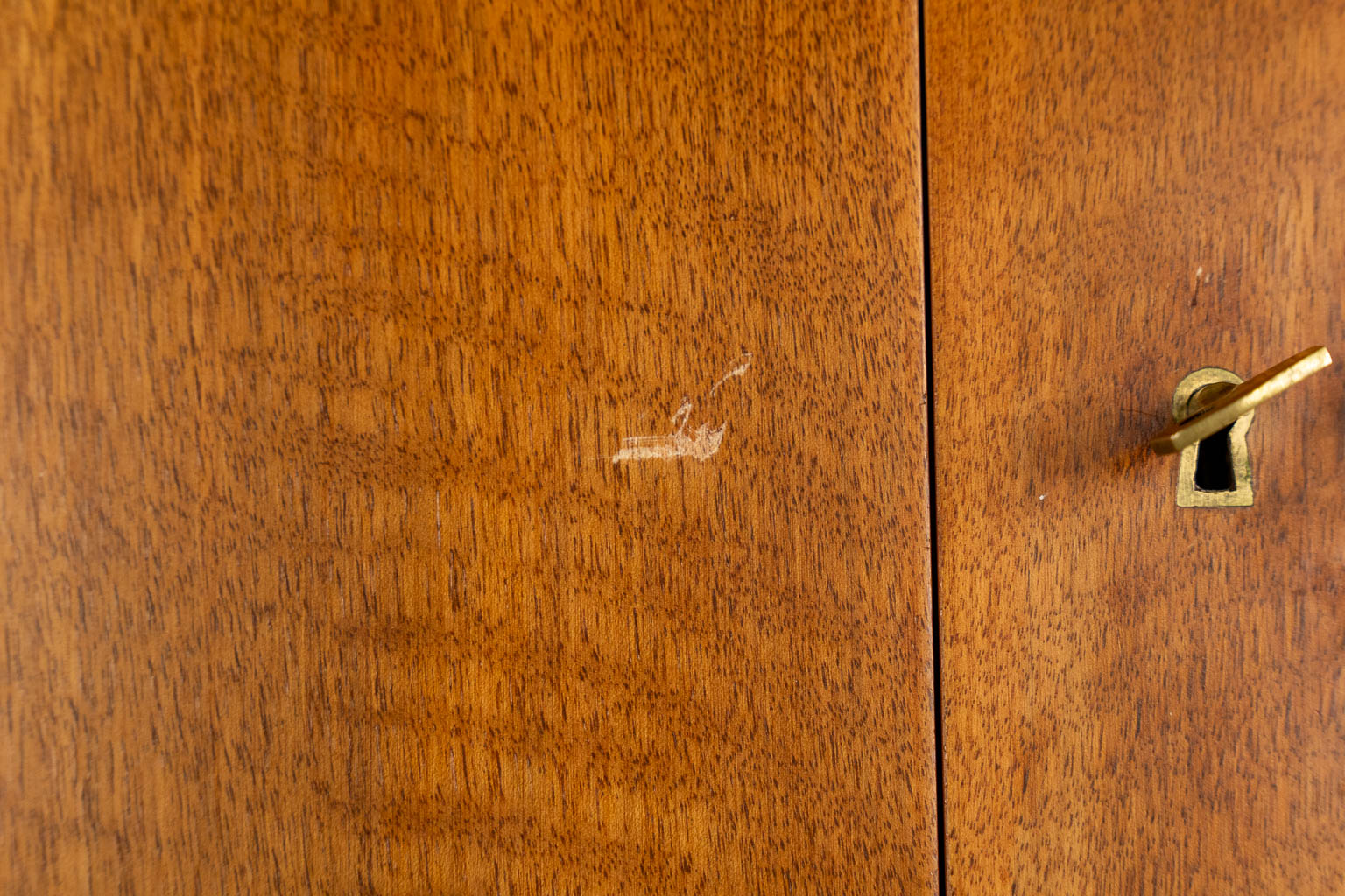 Vandenberghe-Pauvers, a two-piece wall cabinet, veneered wood. (c.1980).