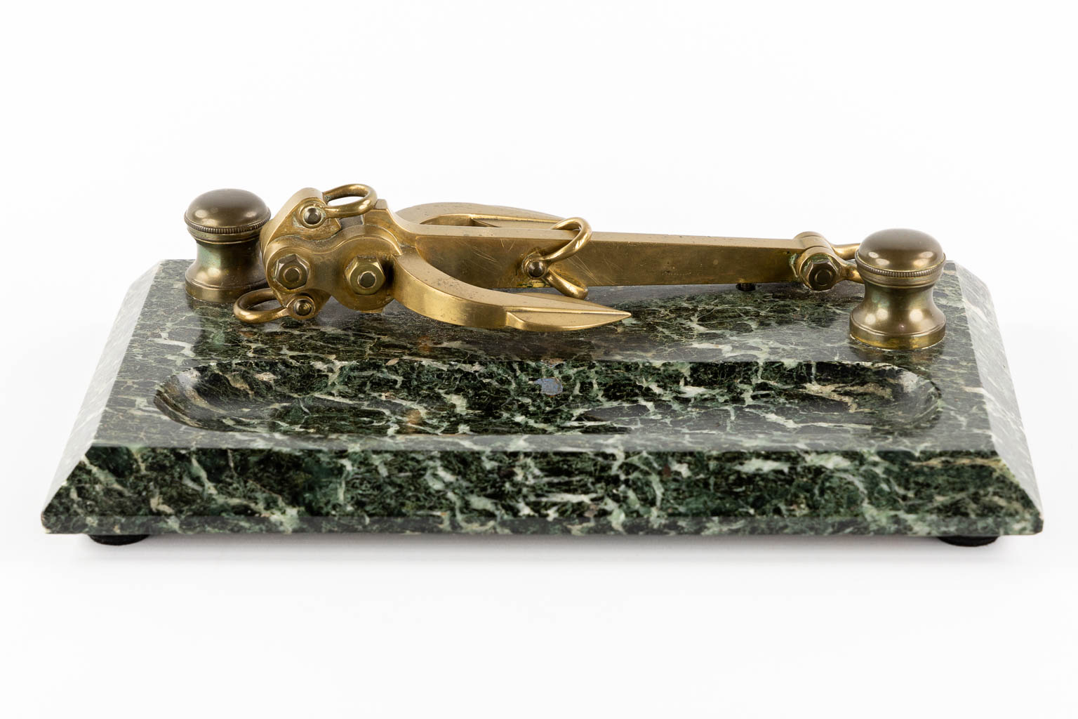 A large inkwell, marble with a bronze anchor. (L:20,5 x W:33,5 cm)