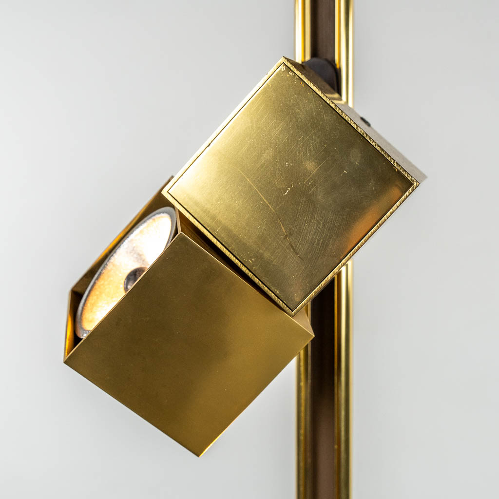 Concord, A decorative floor lamp, brass. (H:167 cm)