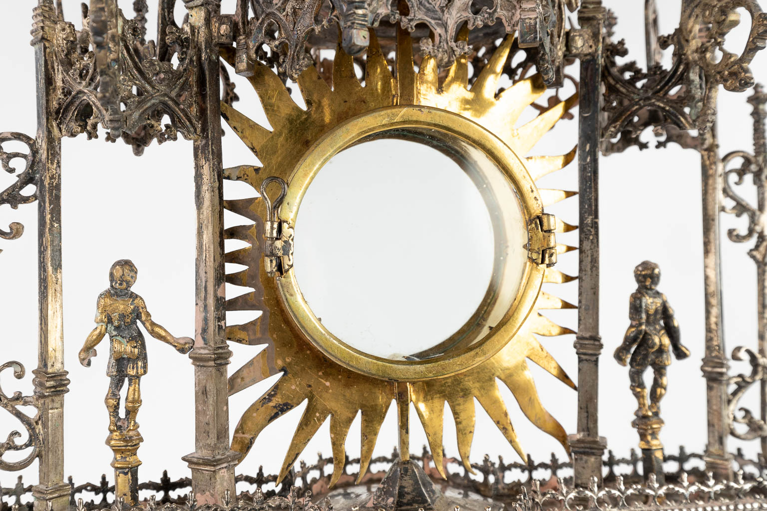 An exceptional tower monstrance, Germany, 16th and 17th C. Late gothic period. (L:26 x W:27 x H:79 cm)