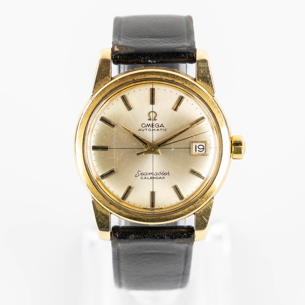 Omega Seamaster Calendar, a wristwatch. Gold-plated. (D:3,4 cm)