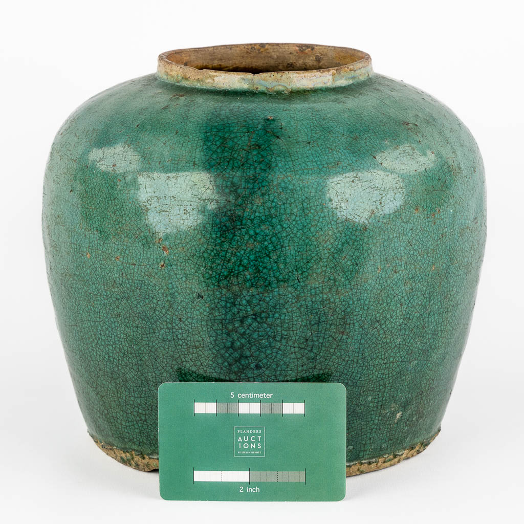 An antique Jade green ginger jar. (H:19 x D:21 cm)