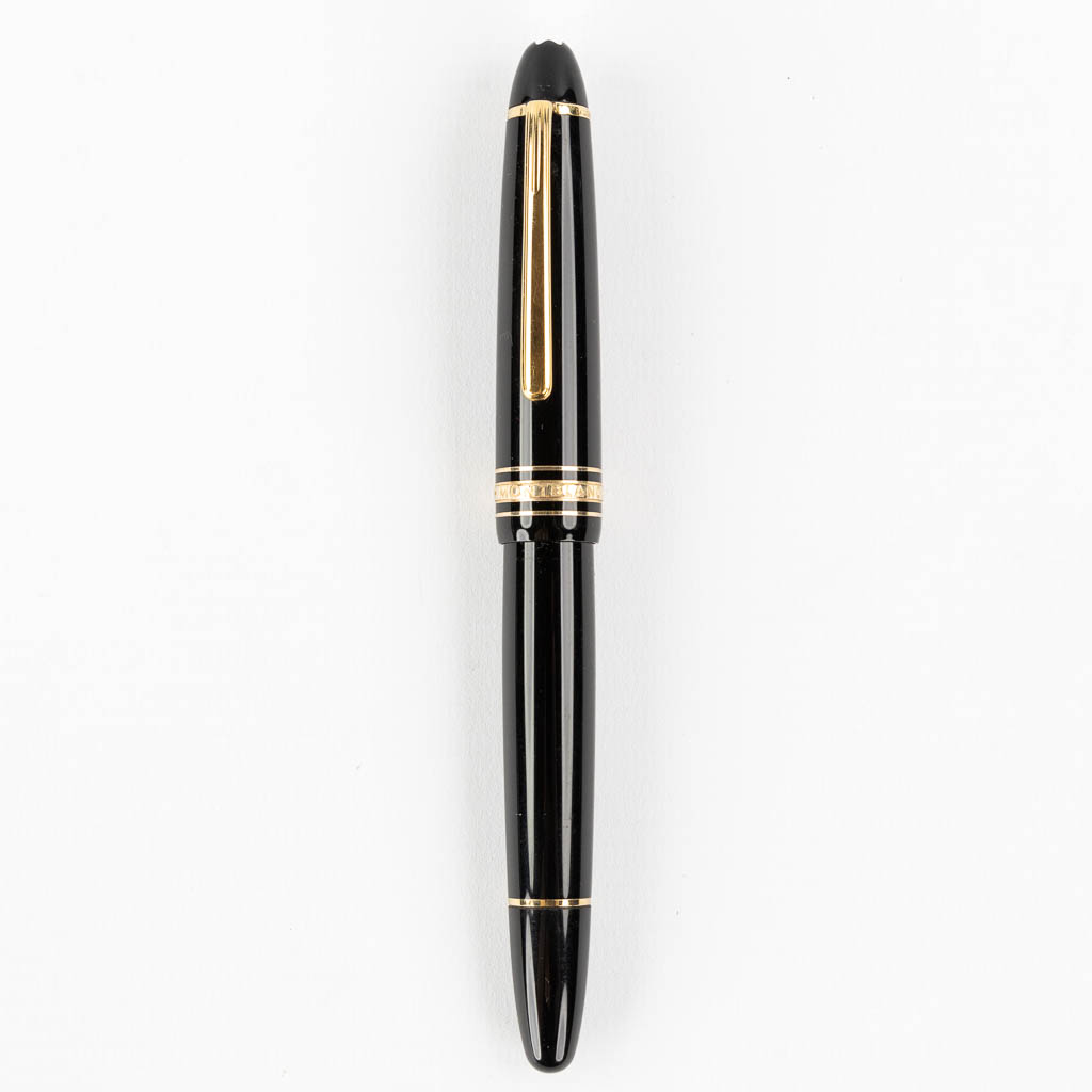 Montblanc, Meisterstück, a fountain pen with 14kt gold nib. 