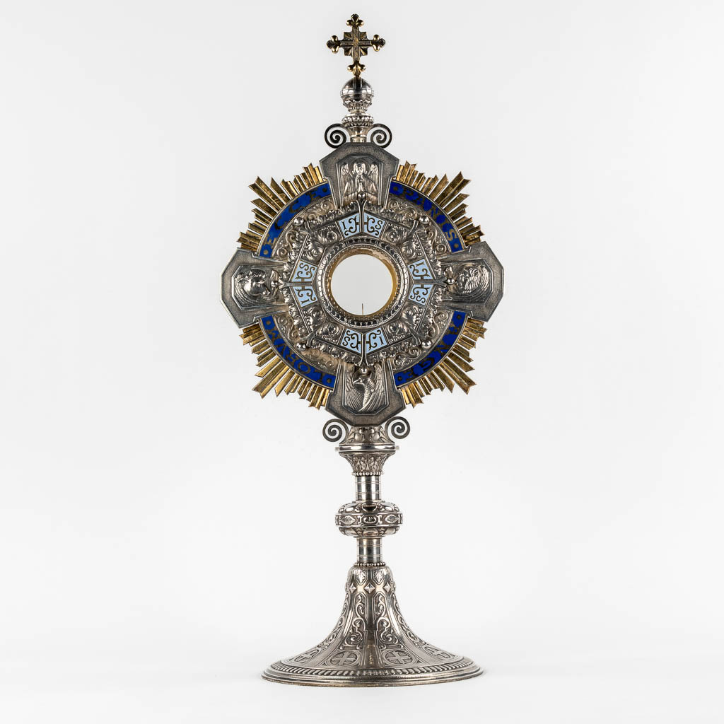 A Sunburst monstrance, Silver and enamel, The Netherlands, 900/1000. 2,332 kg 