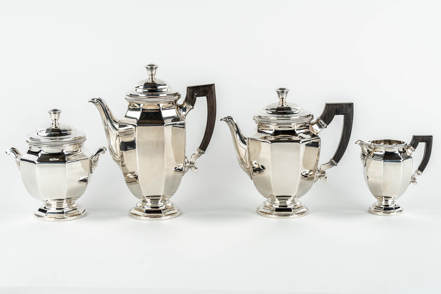 Christofle, Gallia, a 5-piece coffee and tea service, silver-plated metal. New old stock. 